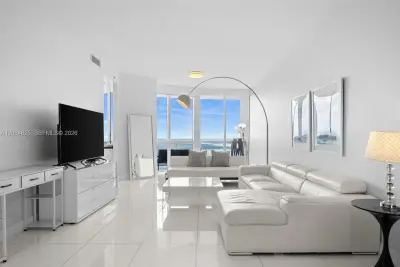 18201 Collins Ave #4709, Sunny Isles Beach: photo 1 of 32