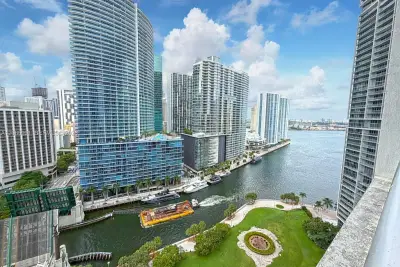 485 Brickell Ave #2303, Miami: photo 1 of 14
