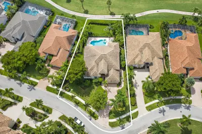 9054 Lakes Blvd, West Palm Beach: photo 1 of 57