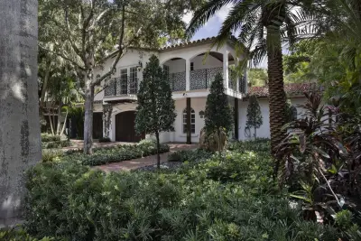 755 Aurelia St, Boca Raton: photo 1 of 17
