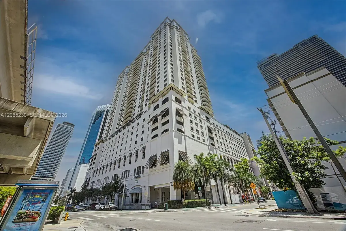 999 SW 1st Ave #2407, Miami: photo 1 of 22