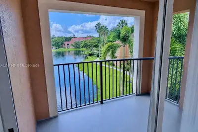 4836 N State Rd 7 #5308, Coconut Creek: photo 1 of 50
