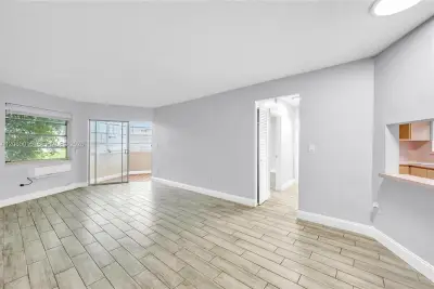 1631 NE Miami Gardens Dr #133, Miami: photo 1 of 16