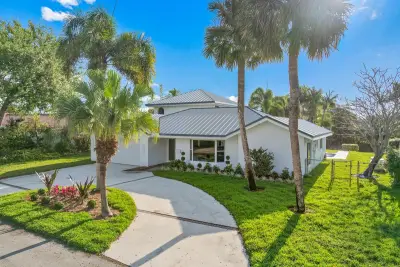 440 NW 11th Ave, Boca Raton: photo 1 of 51