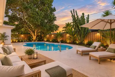 7470 NW 21st Ct, Sunrise: photo 1 of 37