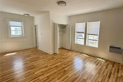 1319 Meridian Ave #108, Miami Beach: photo 1 of 8