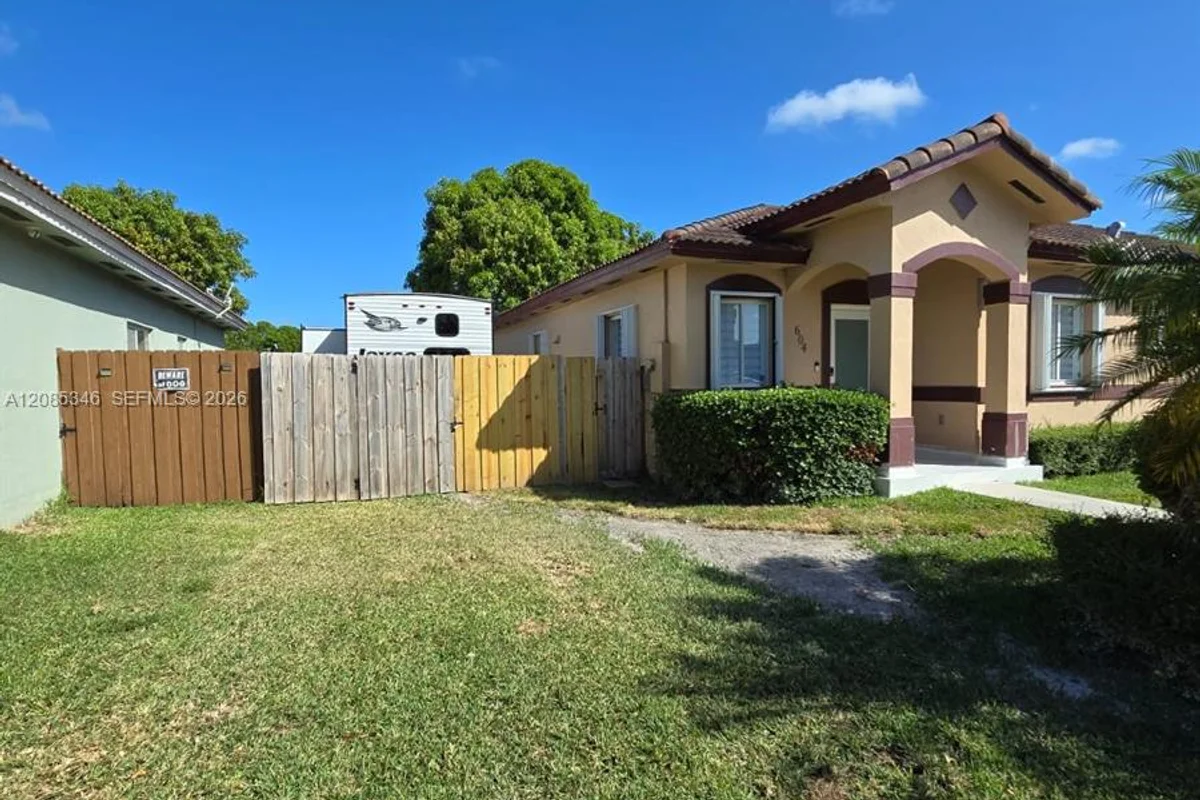 Home in Homestead: photo 1 of 5