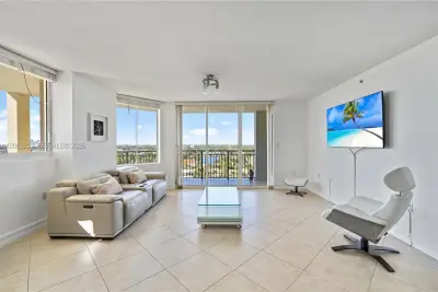 2001 N Ocean Blvd #1002 S, Fort Lauderdale: photo 1 of 61