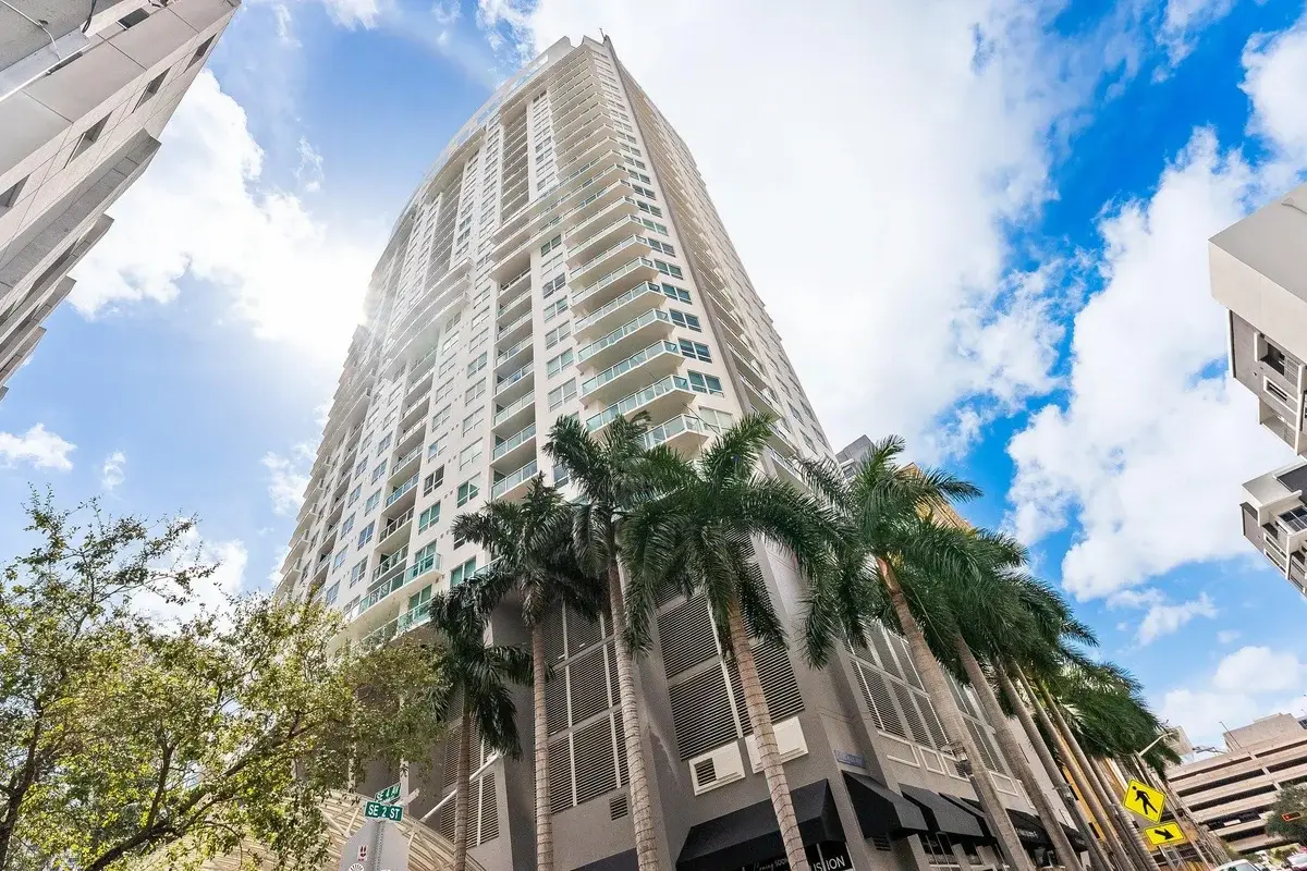 350 SE 2nd St #2250, Fort Lauderdale: photo 1 of 54