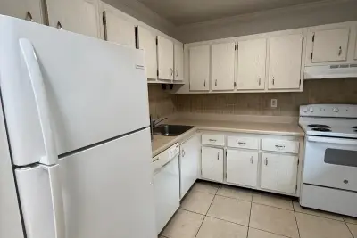 7732 Camino Real #F417, Miami: photo 1 of 15