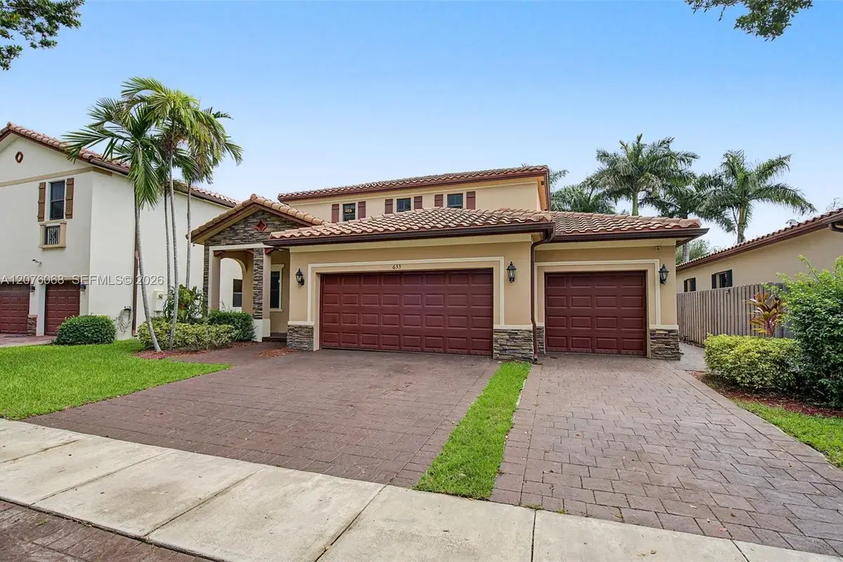 633 SE 35th Ter, Homestead: photo 1 of 45