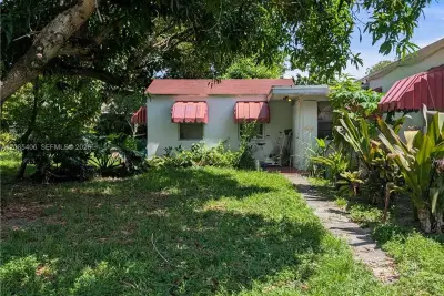 11339 Peachtree Dr, Miami: photo 1 of 15