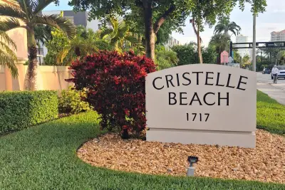 1717 S Ocean Blvd #21, Pompano Beach: photo 1 of 18