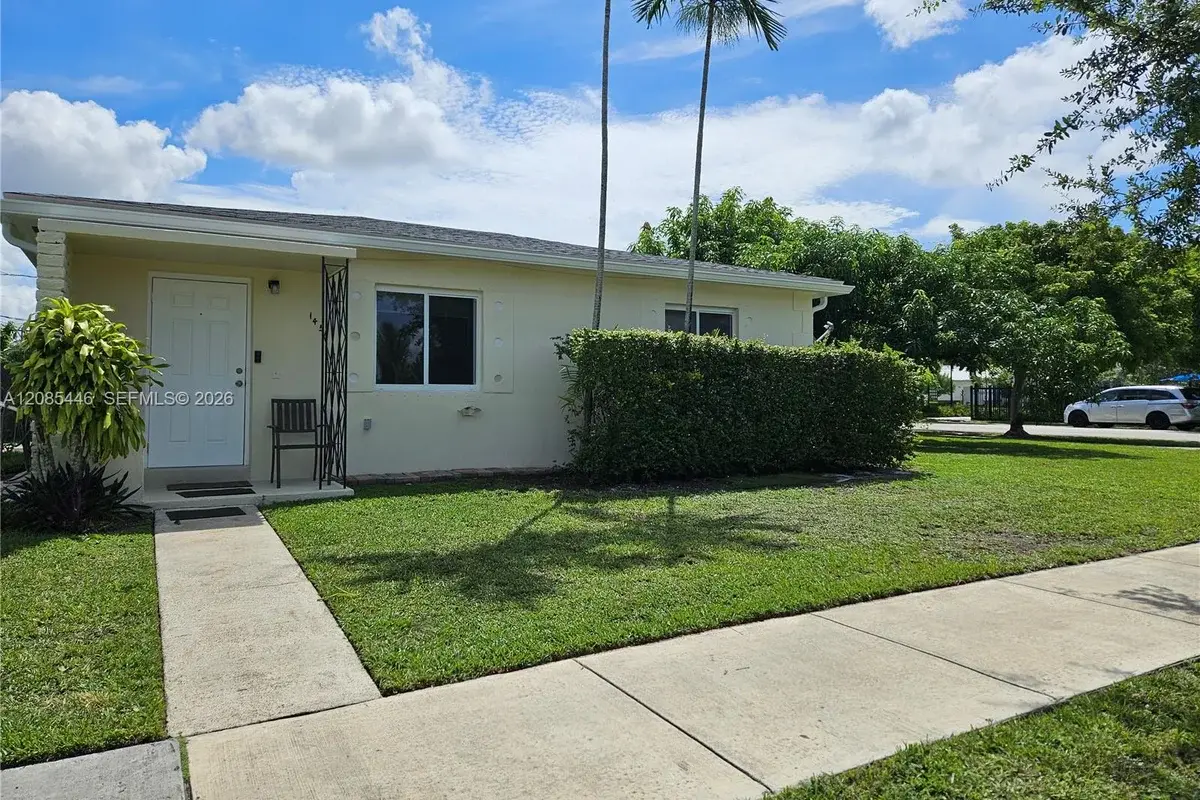 145 SW 60th Ct, Miami: photo 1 of 32