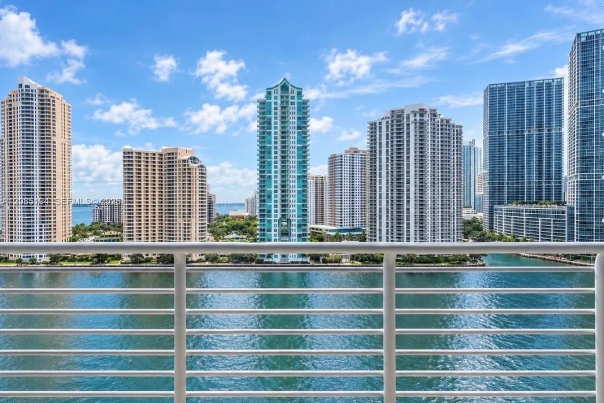 335 S Biscayne Blvd #1801, Miami: photo 1 of 21