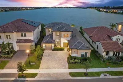 12570 N Parkland Bay Trl, Parkland: photo 1 of 65