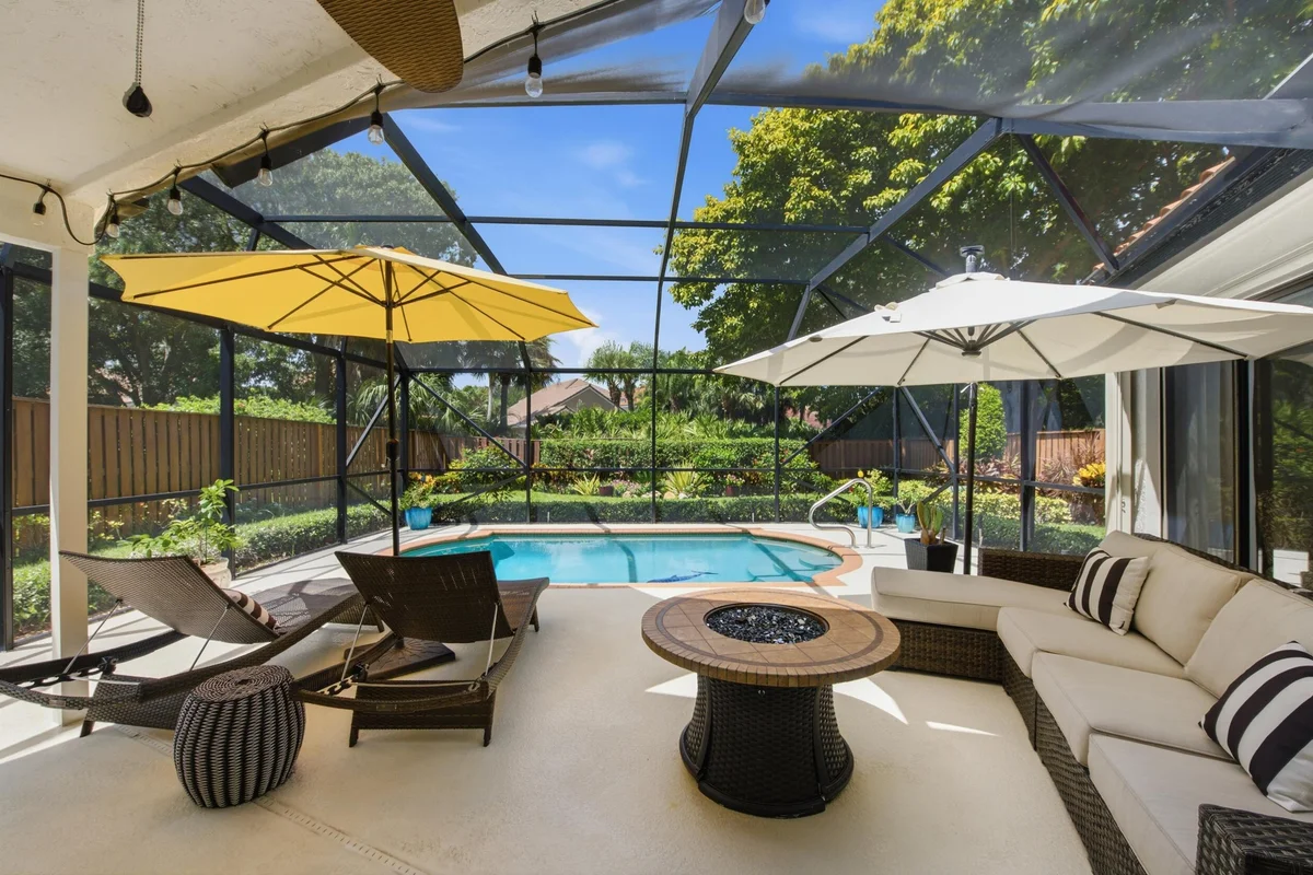 2576 La Cristal Cir, Palm Beach Gardens: photo 1 of 34