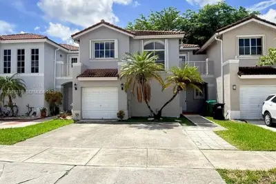 16042 SW 86th Ln, Miami: photo 1 of 24
