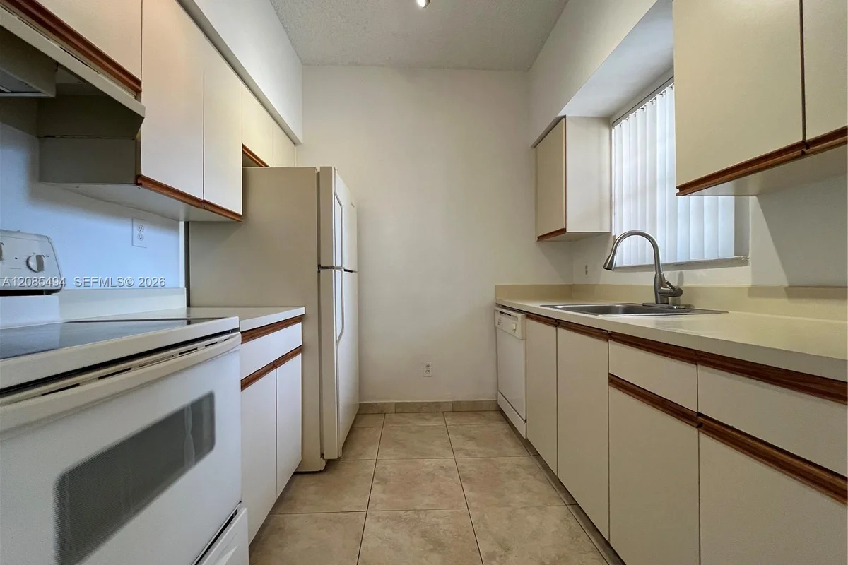 661 Cypress Lake Blvd #A20, Deerfield Beach: photo 1 of 14