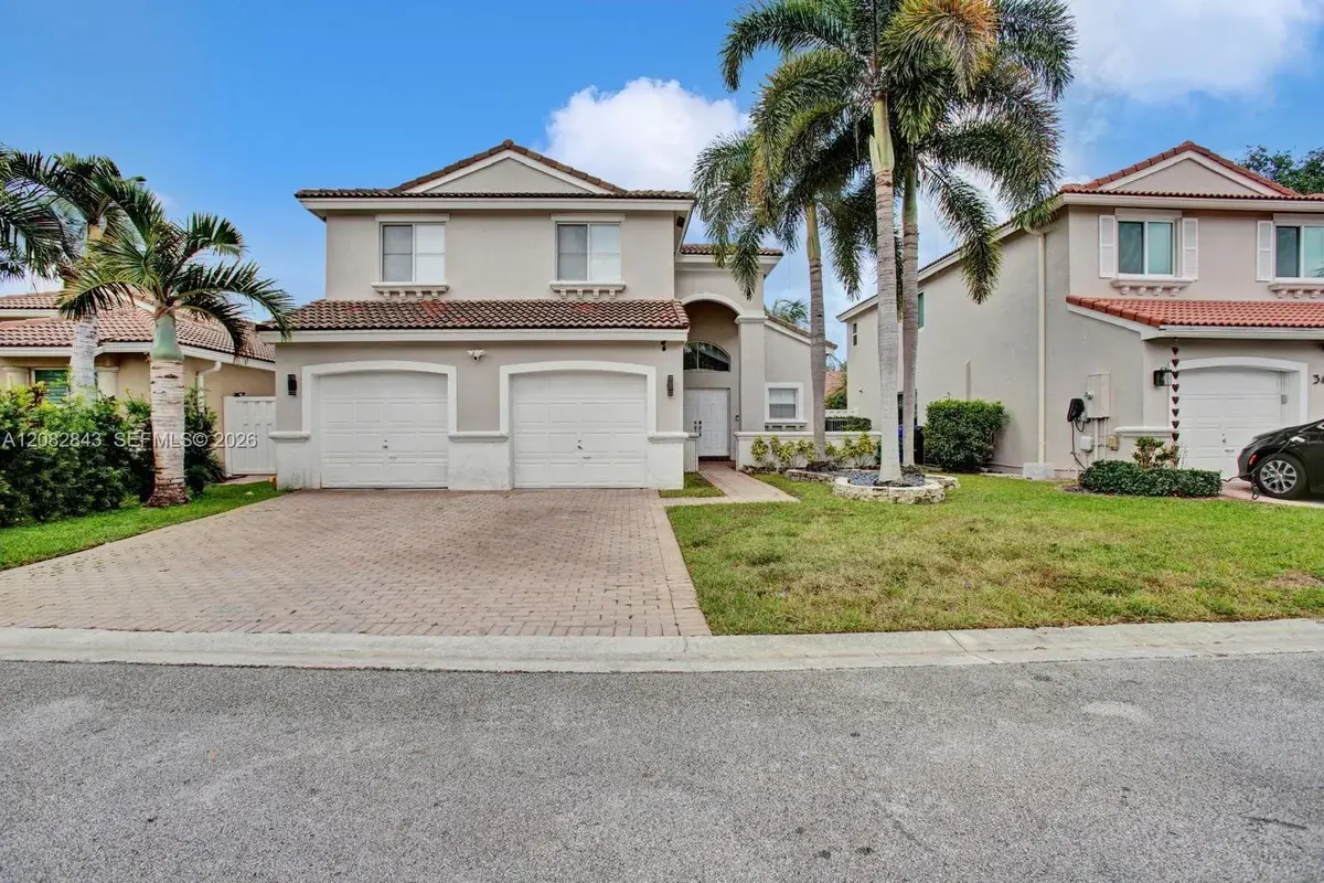 3432 SW 49th St, Hollywood: photo 1 of 50