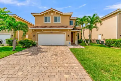 4707 Foxtail Palm Ct, Greenacres: photo 1 of 45