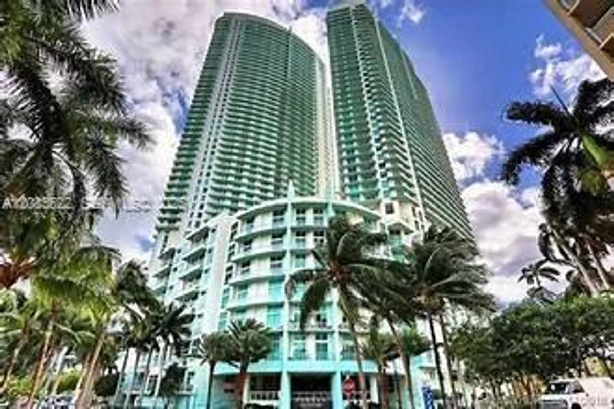 1900 N Bayshore Dr #508, Miami: photo 1 of 31