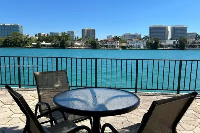 10101 E Bay Harbor Dr #301, Bay Harbor Islands: photo 1 of 18