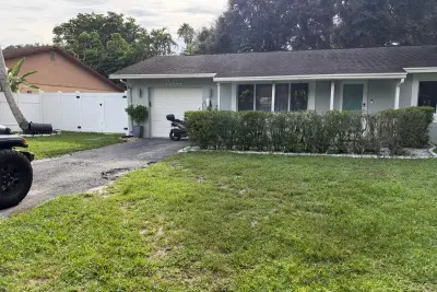18422 Spanish Isles Pl, Boca Raton: photo 1 of 25