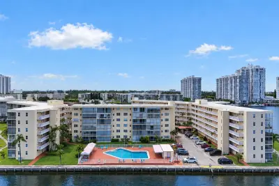 2999 Point East Dr #C109, Aventura: photo 1 of 60