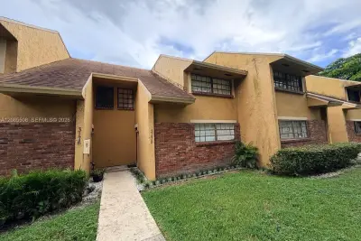 3178 N Pine Island Rd #805, Sunrise: photo 1 of 21