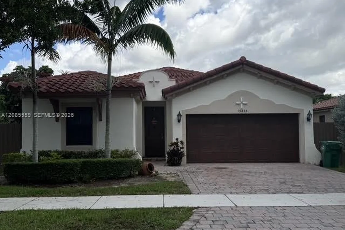 15455 SW 173rd St, Miami: photo 1 of 22