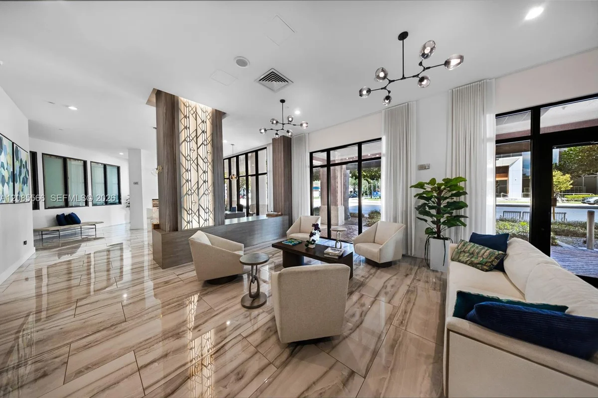 100 N Federal Hwy #1518, Fort Lauderdale: photo 1 of 33