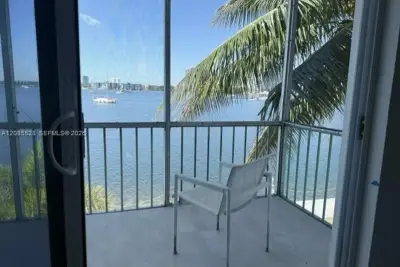 3000 Marcos Dr #P305, Aventura: photo 1 of 17