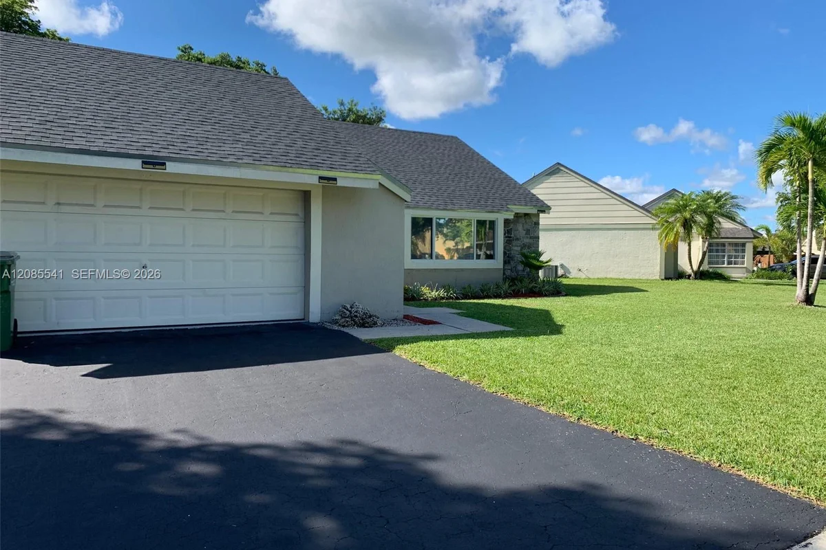 1197 Egret Rd, Homestead: photo 1 of 22
