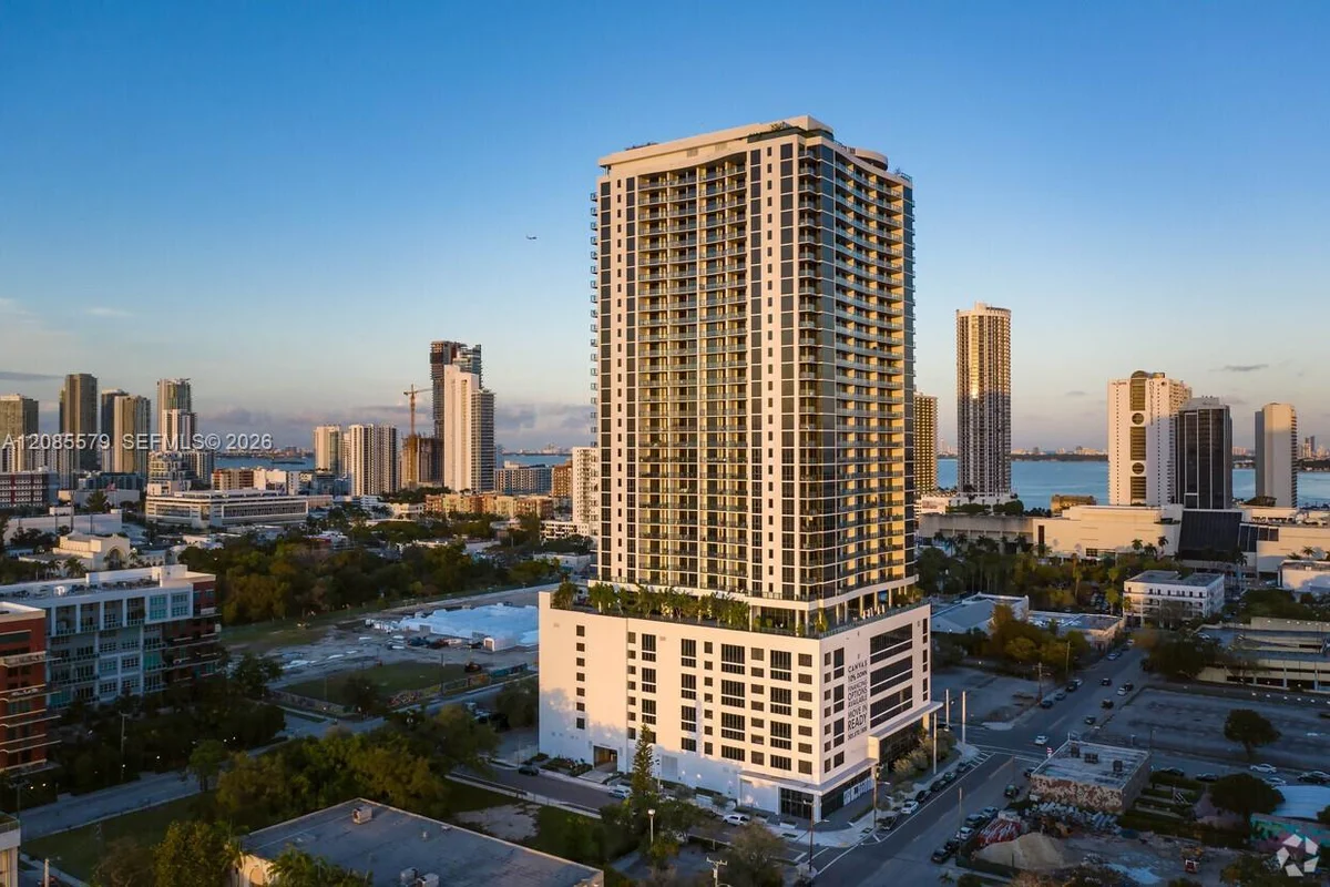 1600 NE 1st Ave #1018, Miami: photo 1 of 39