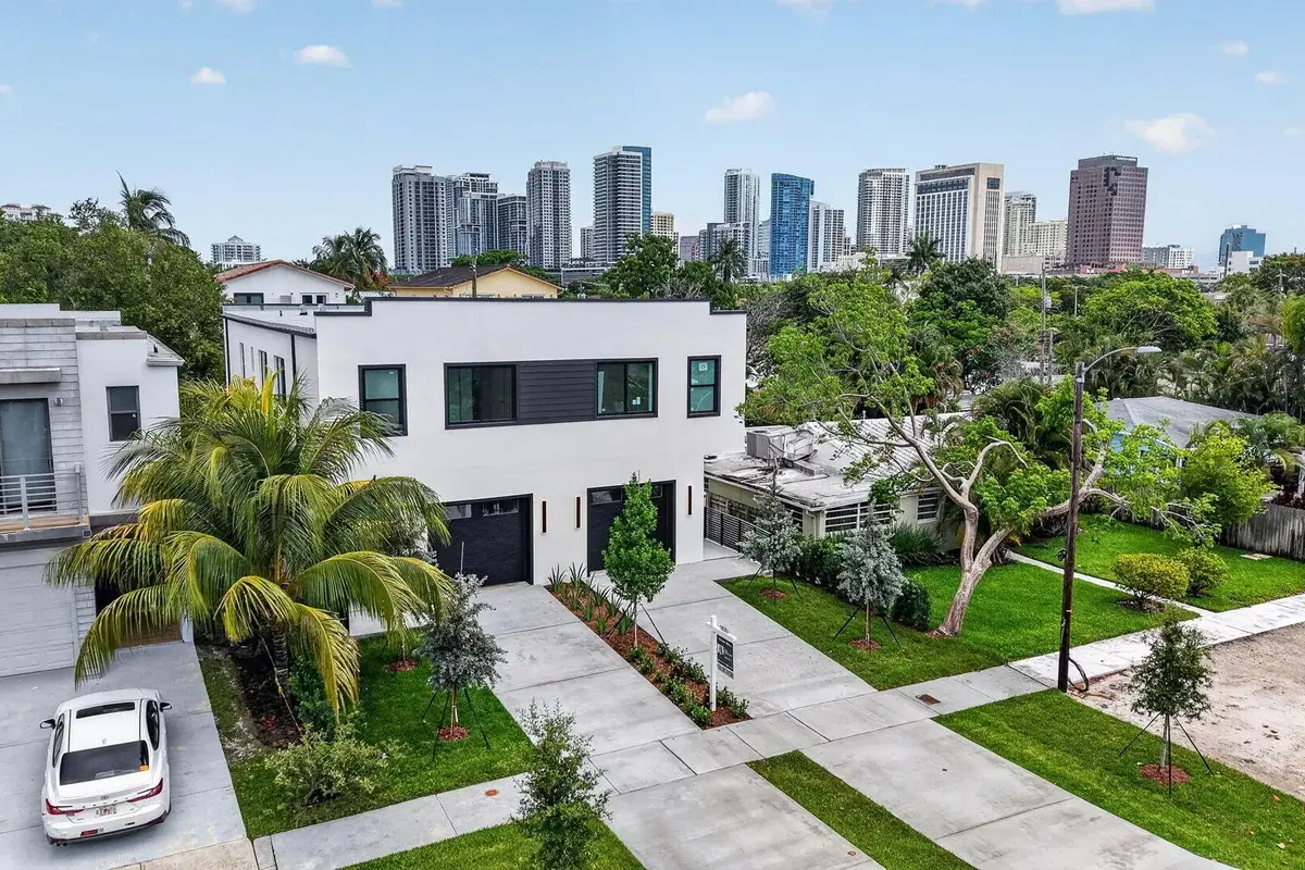 507-509 SW 11th St, Fort Lauderdale: photo 1 of 67