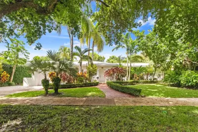 615 Santurce Ave, Coral Gables: photo 1 of 87