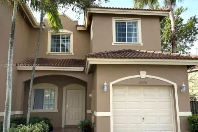 8570 SW 214th Way, Cutler Bay: photo 1 of 1