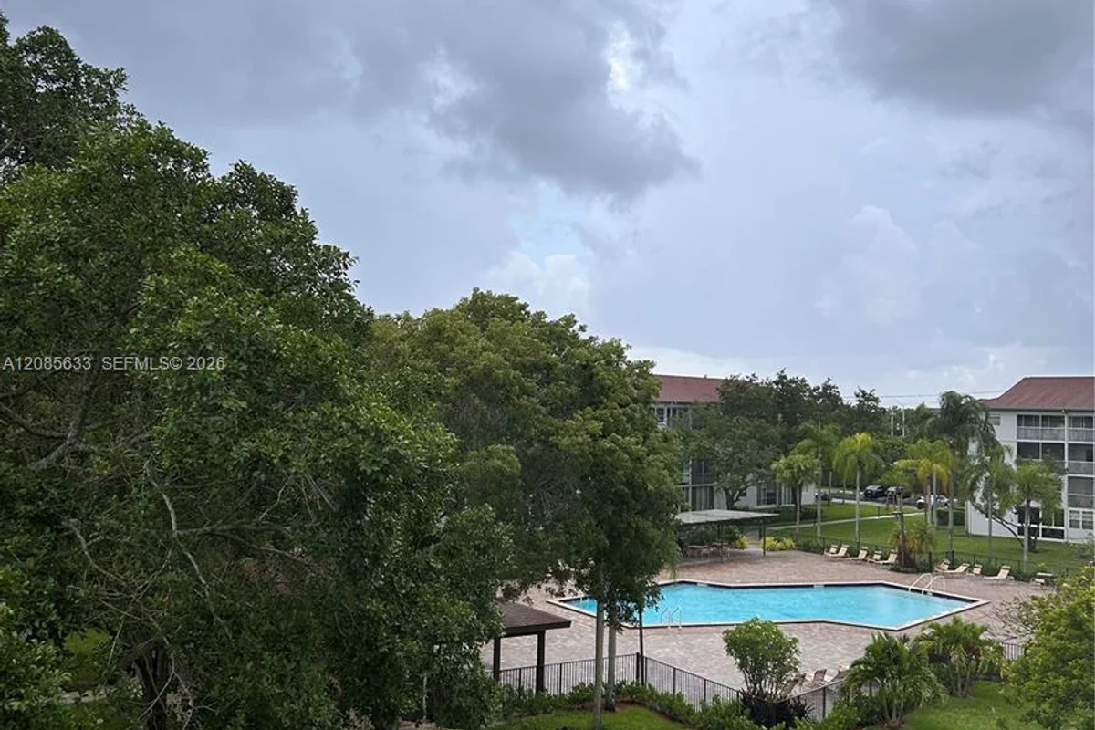 1351 SW 125th Ave #405S, Pembroke Pines: photo 1 of 29