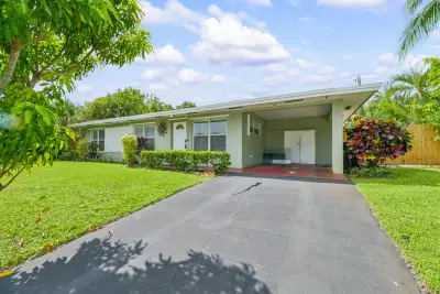 522 Heron Dr, Delray Beach: photo 1 of 29