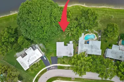6807 NW 80th Ct, Tamarac: photo 1 of 20