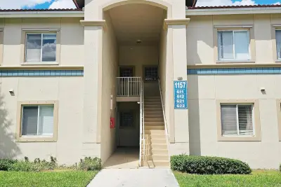1157 Golden Lakes Blvd #621, West Palm Beach: photo 1 of 19