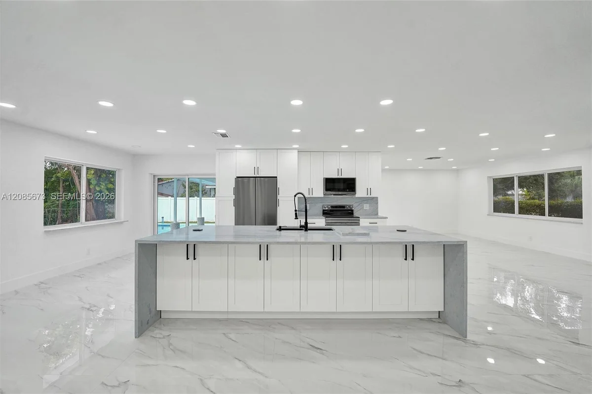 10601 NW 43rd Ct, Coral Springs: photo 1 of 66