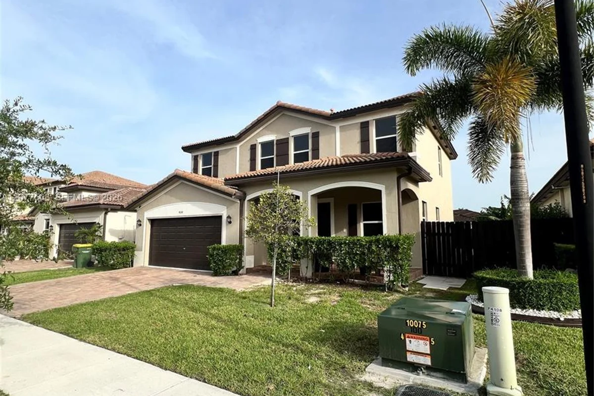 House in Homestead: photo 1 of 10