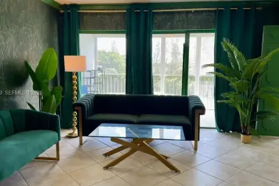 3150 N Palm Aire Dr #503, Pompano Beach: photo 1 of 28