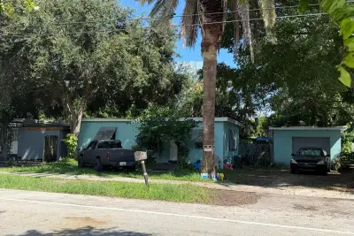 606 Columbus Pkwy, Hollywood: photo 1 of 4
