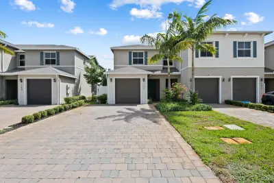 149 Bandol St, Riviera Beach: photo 1 of 30