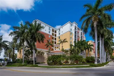 17100 N Bay Rd #1414, Sunny Isles Beach: photo 1 of 33