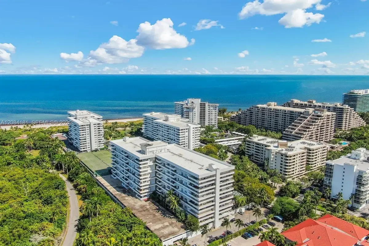 155 Ocean Lane Dr #103, Key Biscayne: photo 1 of 38