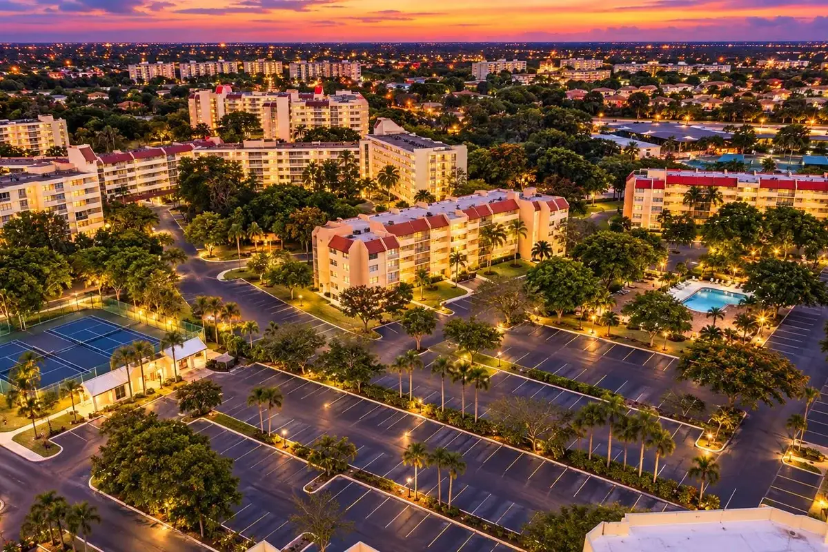 7080 Environ Blvd #423, Lauderhill: photo 1 of 53